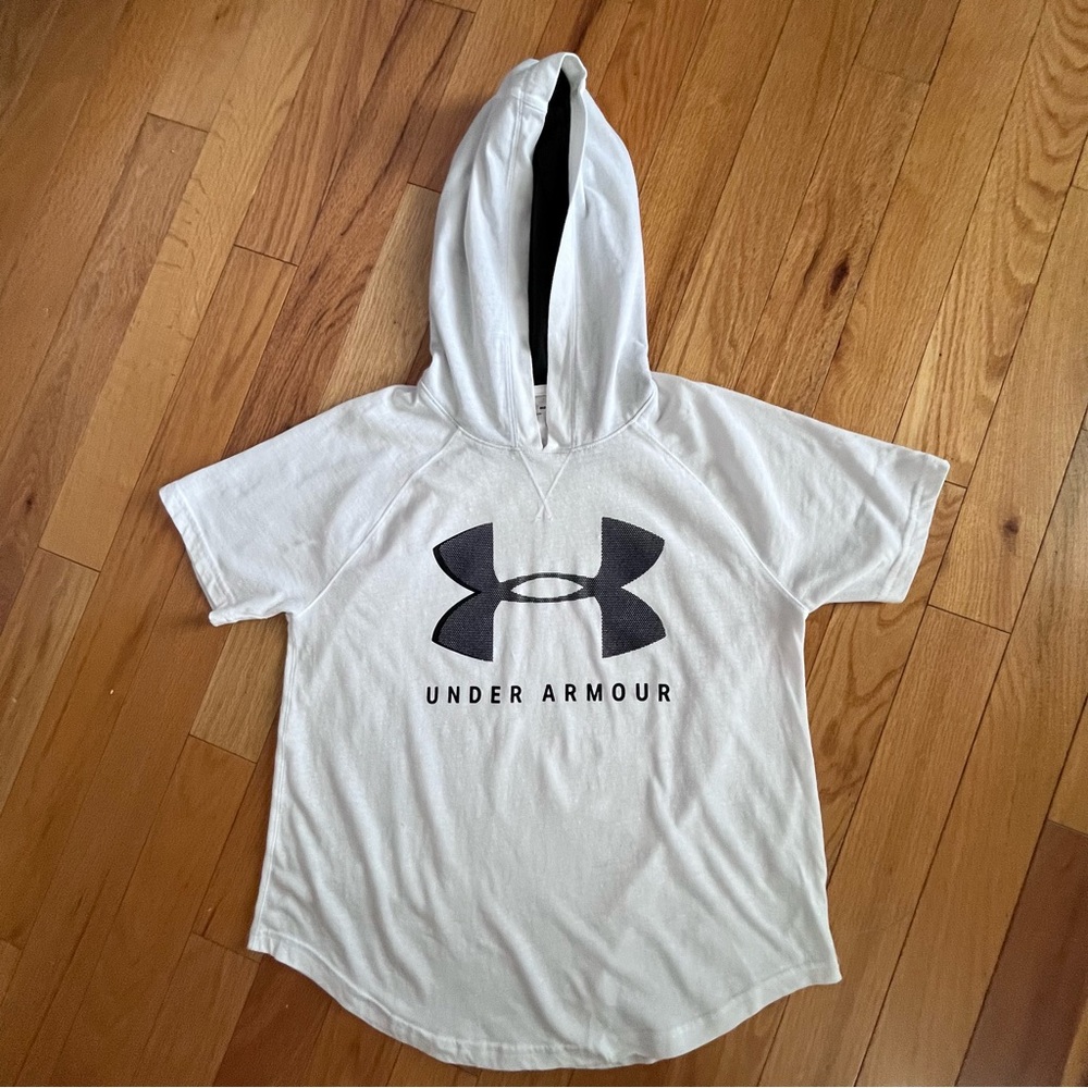 Under Armour White Short-Sleeve Hoodie with Black Logo Medium